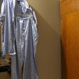 Silk pjs